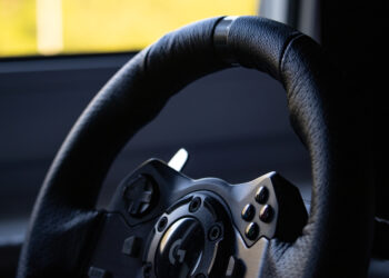 10 Pro Tips To Sharpen Your Skills As A Sim Racer