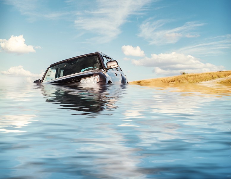 Quick-acting 80-year-old saves man from drowning in California